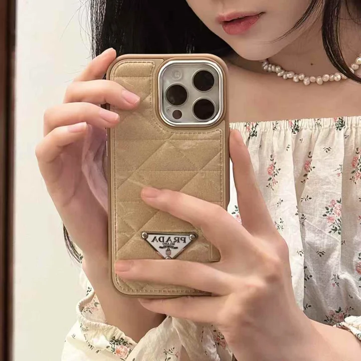 プラダ prada  iphone15 カバー 